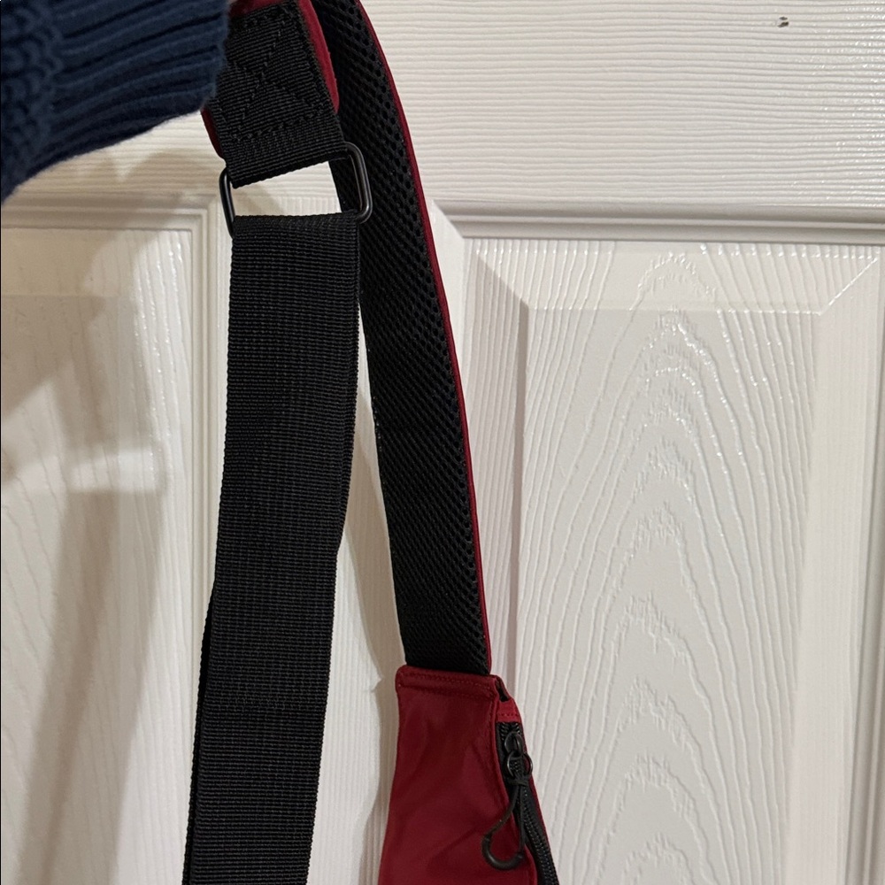 FP Movement Sprinter Sling Crossbody Bag in Crimson Red - Picture 7 of 7